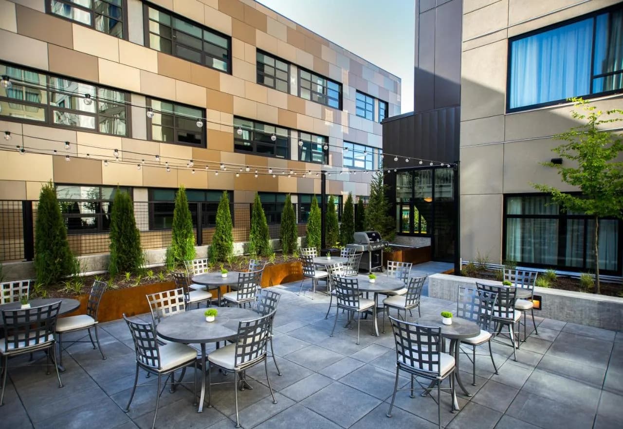 EVEN Hotel Seattle South Lake Union an IHG Hotel