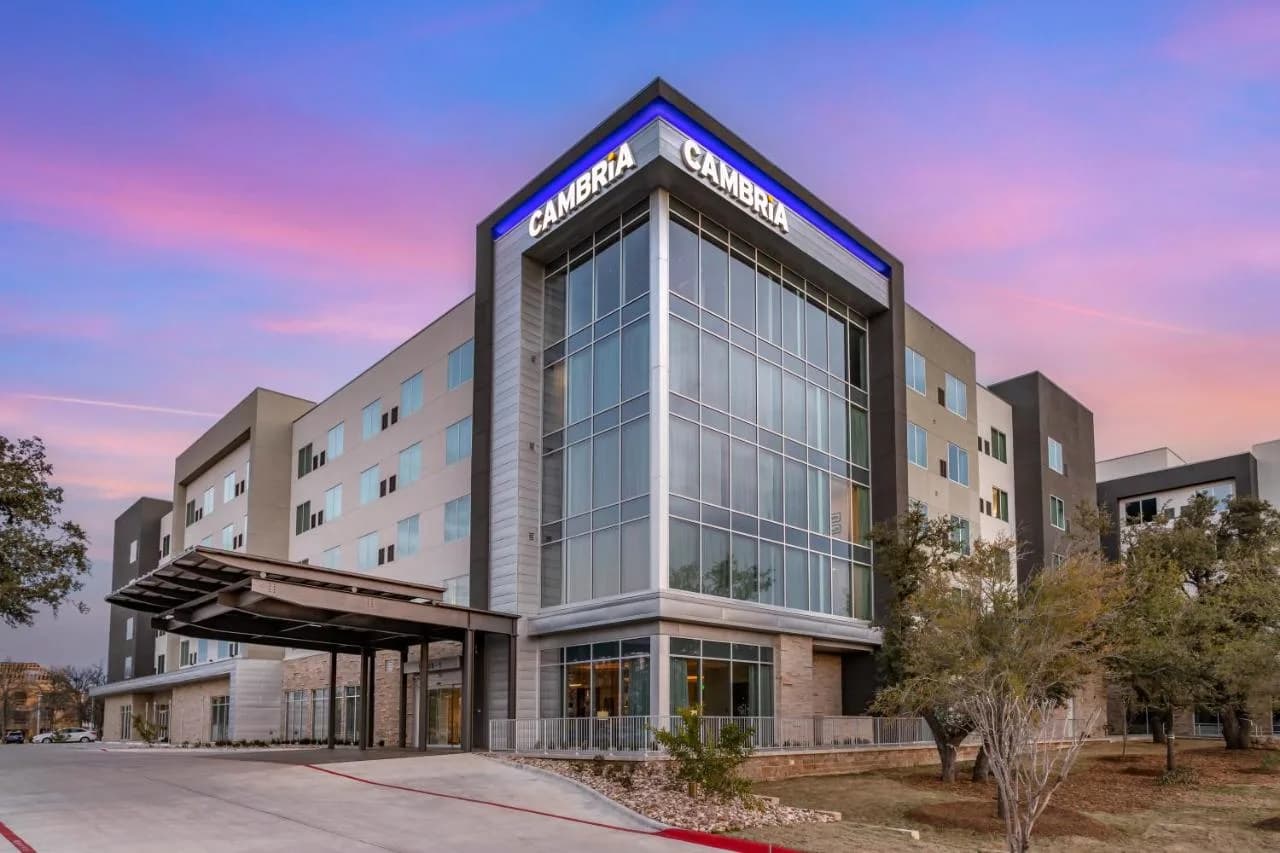 Cambria Hotel Austin Uptown Near The Domain