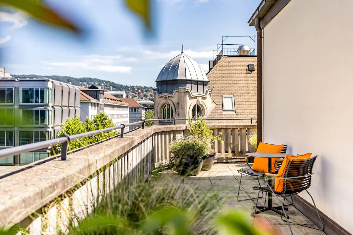 Neues Schloss Privat Hotel Zurich Autograph Collection